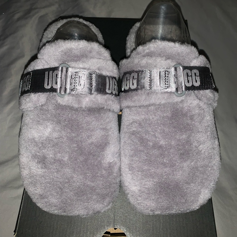 UGG slides men
